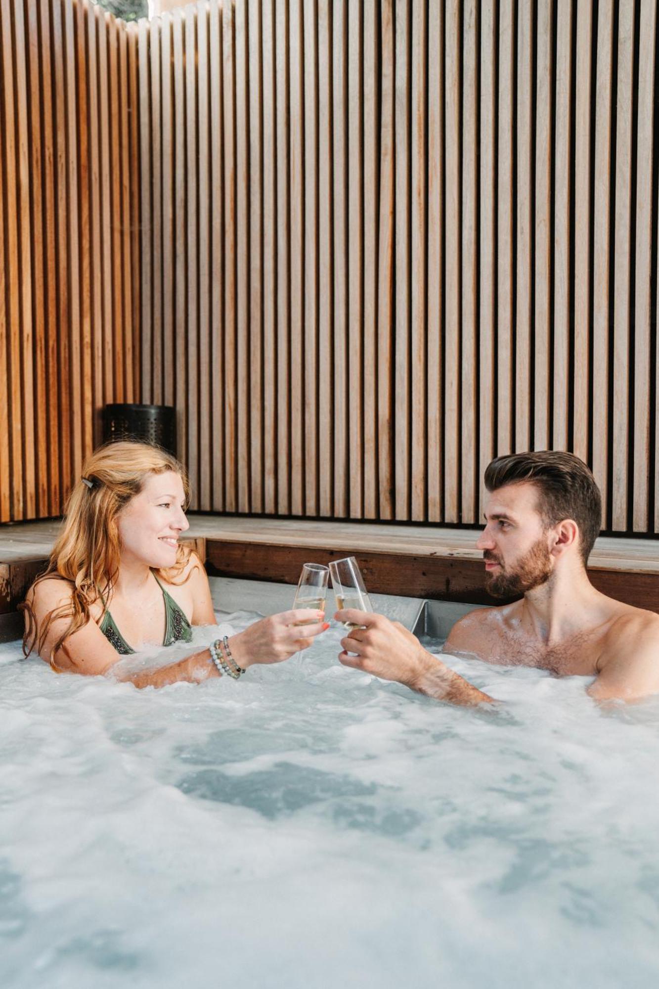 Celeste Beaute & Spa Hotell Nalinnes Eksteriør bilde